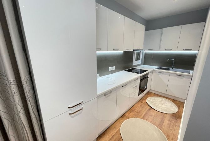 Shtepi me qera Apartament ne Tirane, 2+1, Mobilimi E mobiluar, Pagesa 690  Euro.