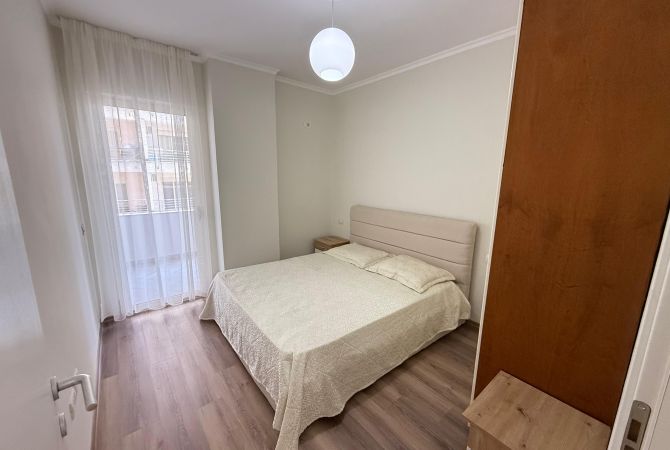 Shtepi me qera Apartament ne Tirane, 1+1, Mobilimi E mobiluar, Pagesa 350  Euro.