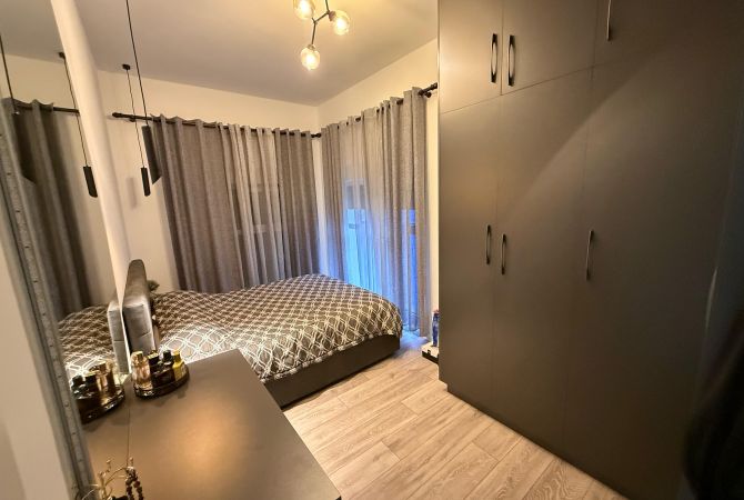 Shtepi me qera 2+1 ne Tirane - 400 Euro