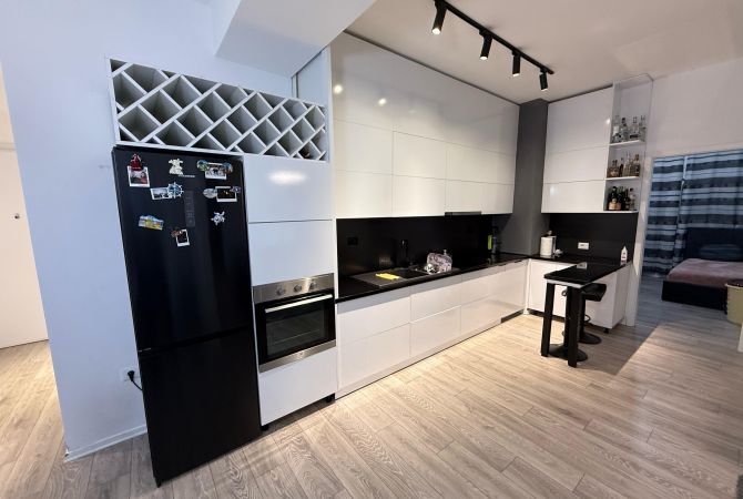 Shtepi me qera Apartament ne Tirane, 2+1, Mobilimi E mobiluar, Pagesa 400  Euro.