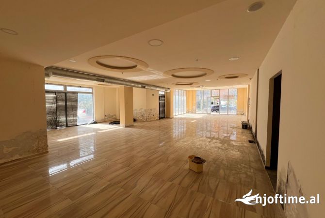 Ambient biznesi ne shitje 1+1 ne Tirane - 255,000 Euro