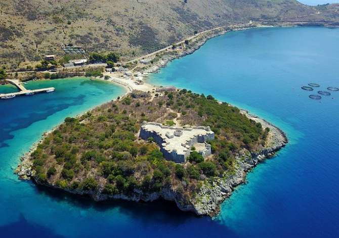 Truall ose Toke  ne Himare - 300,000 Euro