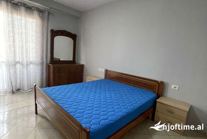 Shtepi me qera 2+1 ne Tirane - 450 Euro