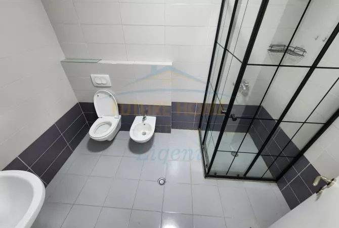 Shtepi me qera 3+1 ne Tirane - 1,000 Euro