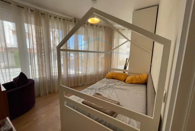 Shtepi me qera 3+1 ne Tirane - 800 Euro