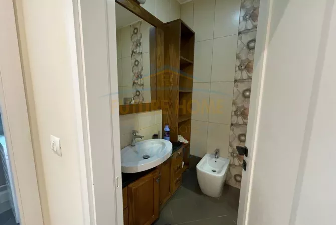 Shtepi me qera 3+1 ne Tirane - 800 Euro
