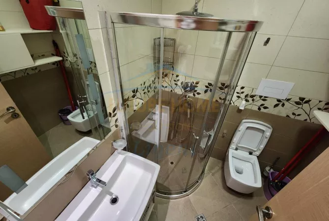 Shtepi me qera 3+1 ne Tirane - 900 Euro