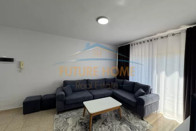 Shtepi me qera Apartament ne Tirane, 2+1, Mobilimi E mobiluar, Pagesa 800  Euro.