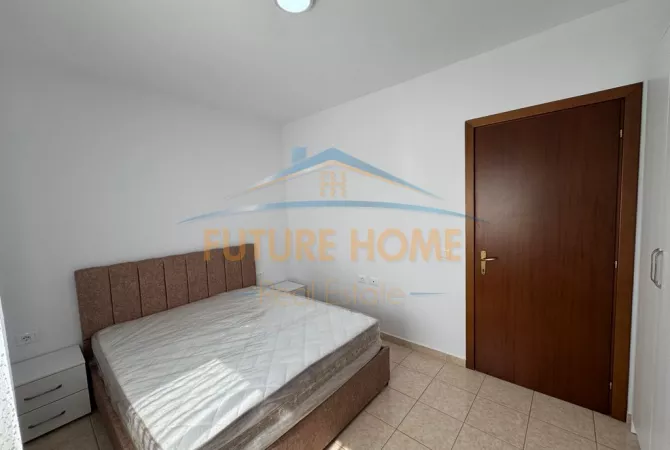 Shtepi me qera Apartament ne Tirane, 2+1, Mobilimi E mobiluar, Pagesa 800  Euro.