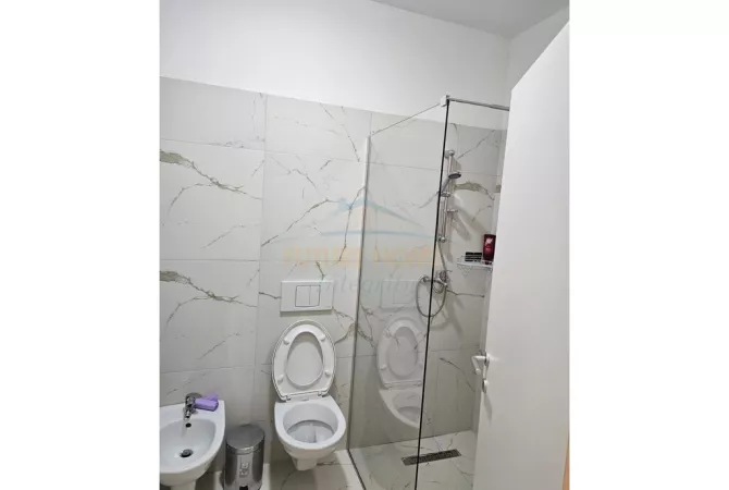 Shtepi me qera Apartament ne Tirane, 2+1, Mobilimi E mobiluar, Pagesa 800  Euro.