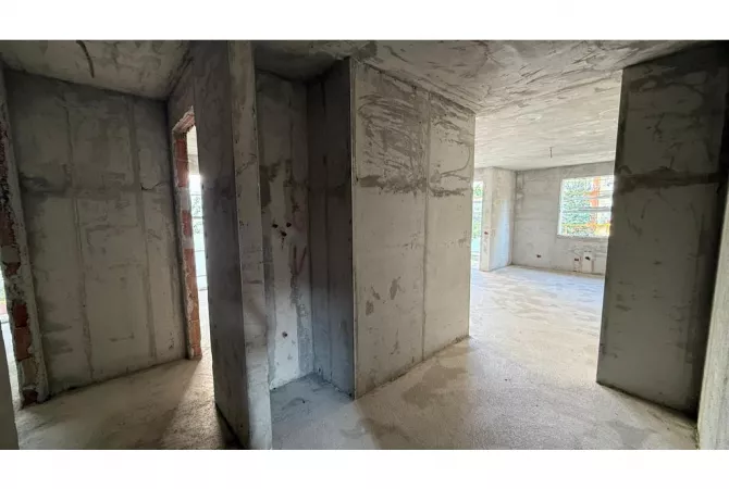 Shtepi ne shitje Apartament ne Tirane, 2+1, Mobilimi Bosh, pa mobiluar, Pagesa 237,000  Euro.