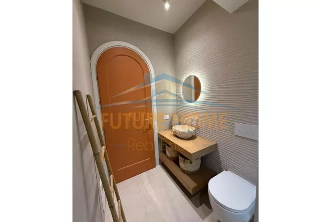 Shtepi me qera Apartament ne Tirane, 2+1, Mobilimi E mobiluar, Pagesa 900  Euro.