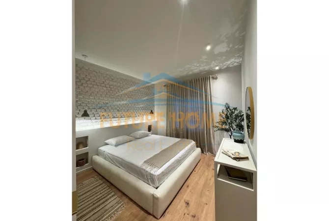 Shtepi me qera Apartament ne Tirane, 2+1, Mobilimi E mobiluar, Pagesa 900  Euro.