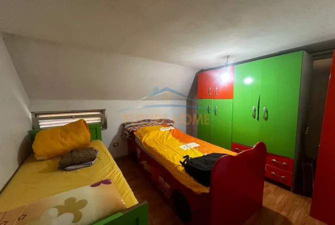 Shtepi ne shitje Apartament ne Tirane, 2+1, Mobilimi E mobiluar, Pagesa 149,350  Euro.