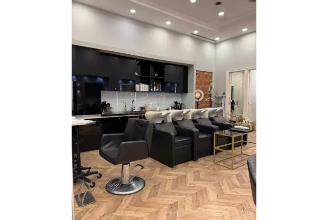 Qera, Ambient Biznesi, Rruga e Kosovareve, Tirane. UNA56992