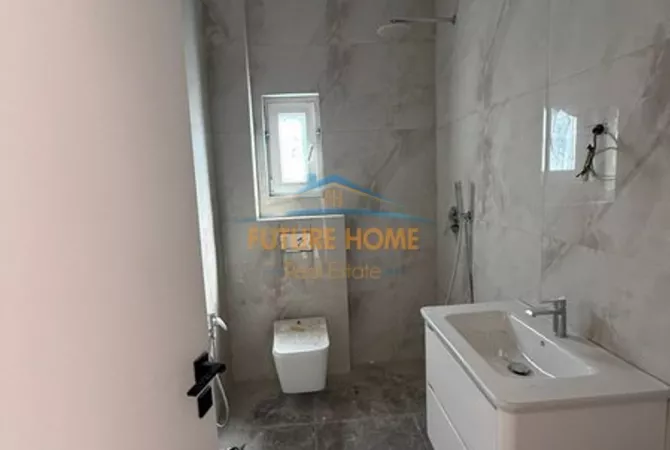 Shtepi ne shitje Apartament ne Tirane, 1+1, Mobilimi Bosh, pa mobiluar, Pagesa 91,440  Euro.