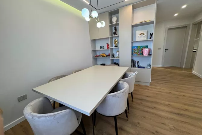 Shtepi me qera Duplex(shtepi me 2 kate) ne Tirane, 2+1, Mobilimi E mobiluar, Pagesa 1,400  Euro.