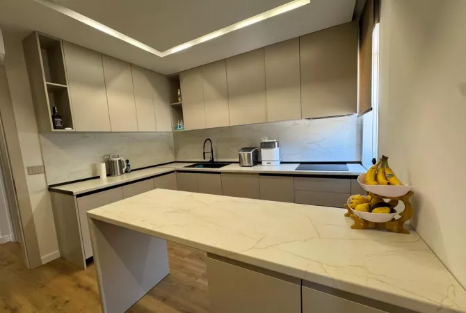 Shtepi me qera Duplex(shtepi me 2 kate) ne Tirane, 2+1, Mobilimi E mobiluar, Pagesa 1,400  Euro.