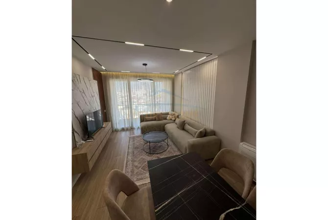 Shtepi me qera 2+1 ne Tirane - 750 Euro