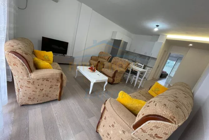 Shtepi me qera 1+1 ne Tirane - 650 Euro