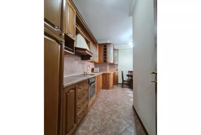 Casa in vendita 3+1 a Tirana - 295,000 Euro