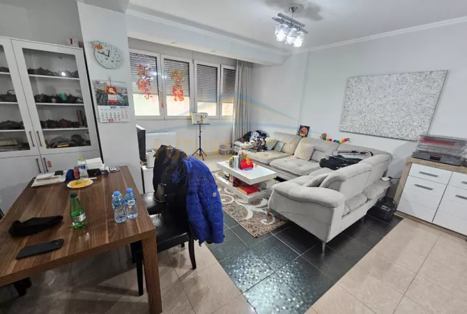 Shtepi ne shitje 3+1 ne Tirane - 299,000 Euro