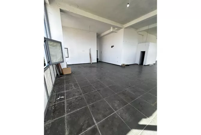 Business Property for Rent 1+1 in Tirana - 1,000 Euro