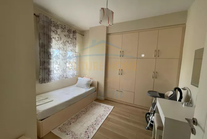 Shtepi me qera Apartament ne Tirane, 2+1, Mobilimi E mobiluar, Pagesa 750  Euro.