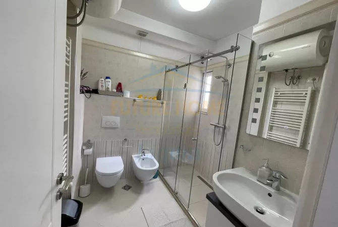 Shtepi me qera Apartament ne Tirane, 2+1, Mobilimi E mobiluar, Pagesa 750  Euro.