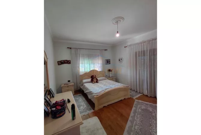 Shtepi ne shitje 3+1 ne Tirane - 680,000 Euro
