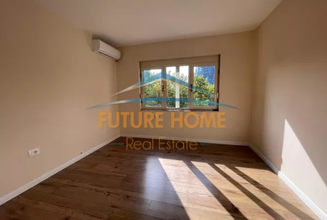 Business Property for Rent 1+1 in Tirana - 1,200 Euro