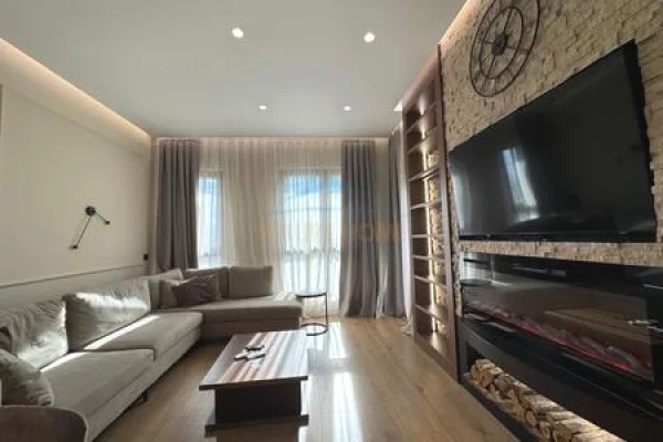 Shtepi me qera 1+1 ne Tirane - 850 Euro
