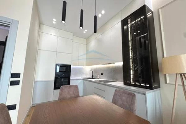 Shtepi me qera 1+1 ne Tirane - 850 Euro