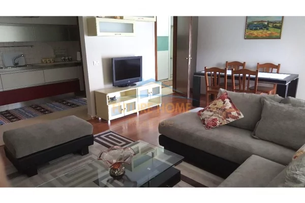 Shtepi me qera 1+1 ne Tirane - 550 Euro