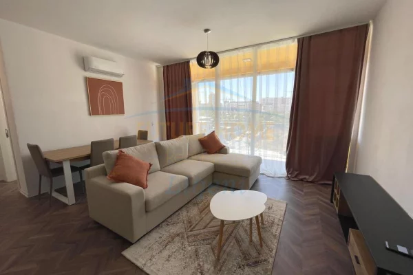 Shtepi me qera 2+1 ne Tirane - 597 Euro