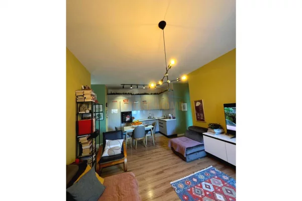 Shtepi me qera 2+1 ne Tirane - 799 Euro