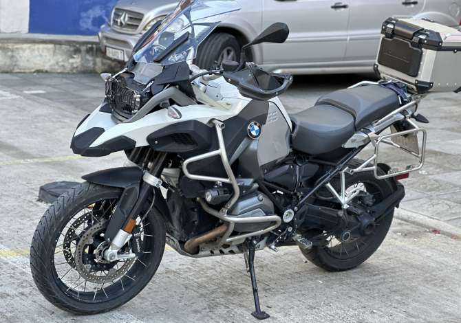Motorra ne shitje ne Tirane - 12,800 Euro
