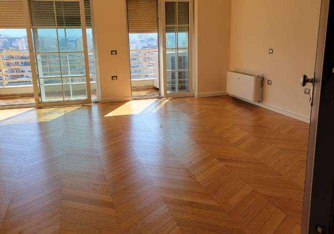 Ambient biznesi me qera 3+1 ne Tirane - 800 Euro