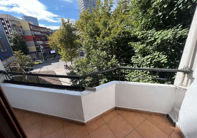 Ambient biznesi me qera 3+1 ne Tirane - 1,000 Euro