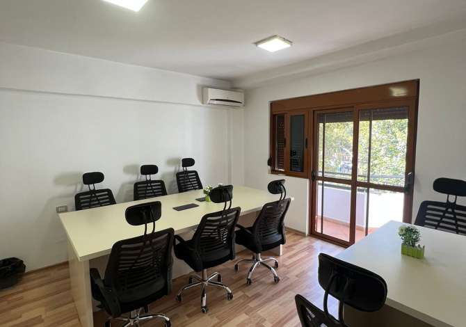 Ambient biznesi me qera 3+1 ne Tirane - 1,000 Euro