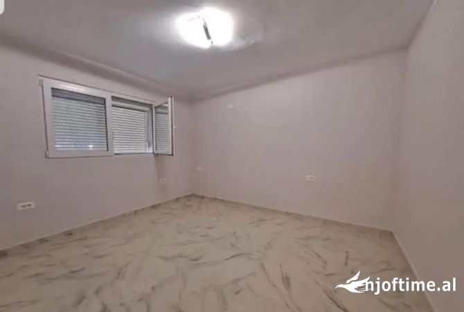 Shtepi ne shitje 1+1 ne Tirane - 150,000 Euro