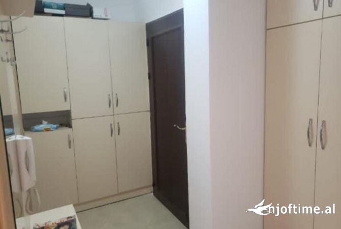 Shtepi me qera 1+1 ne Tirane - 450 Euro