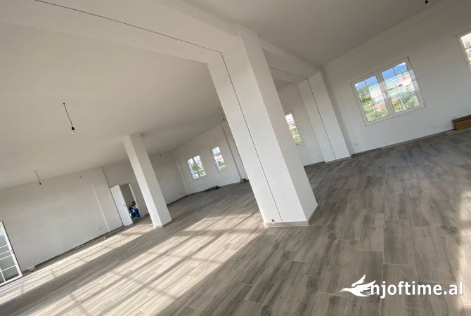 Jepet ambjent biznesi me qera ne Paskuqan