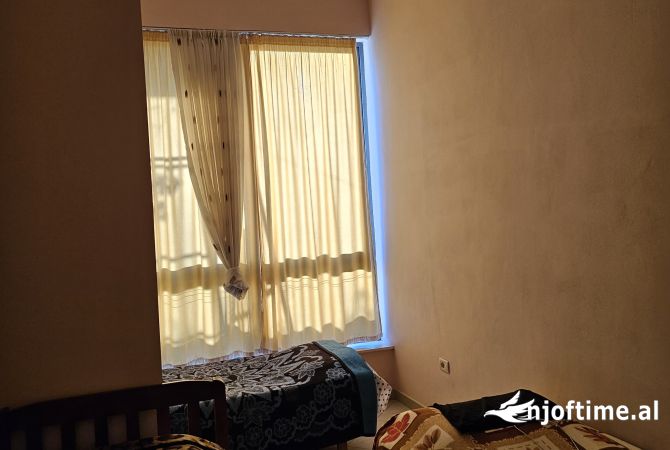 Shtepi ne shitje 1+1 ne Tirane - 90,000 Euro