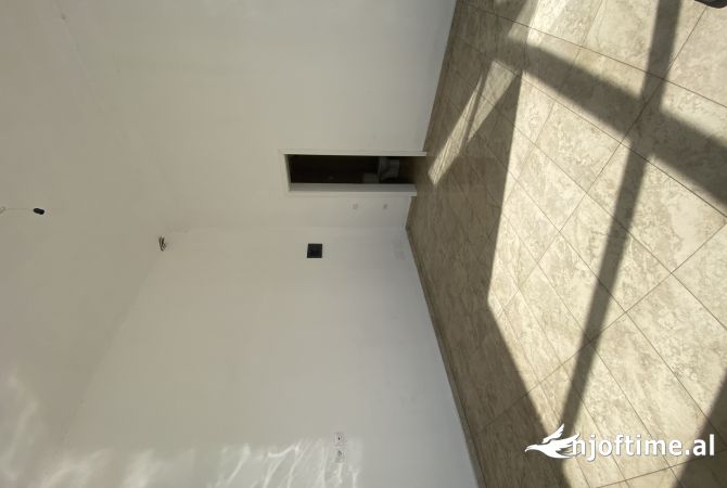 Ambient biznesi me qera 1+1 ne Tirane - 800 Euro