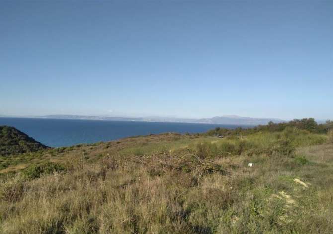 Truall ose Toke ne Durres - 320,000 Euro
