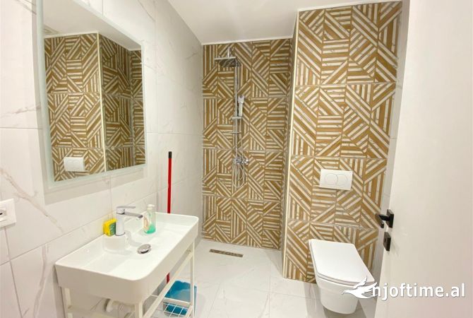 Shtepi ne shitje 1+1 ne Tirane - 125,000 Euro