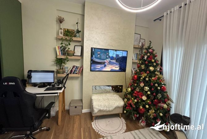 Shtepi me qera Apartament ne Tirane, 2+1, Mobilimi E mobiluar, Pagesa 1,800  Euro.