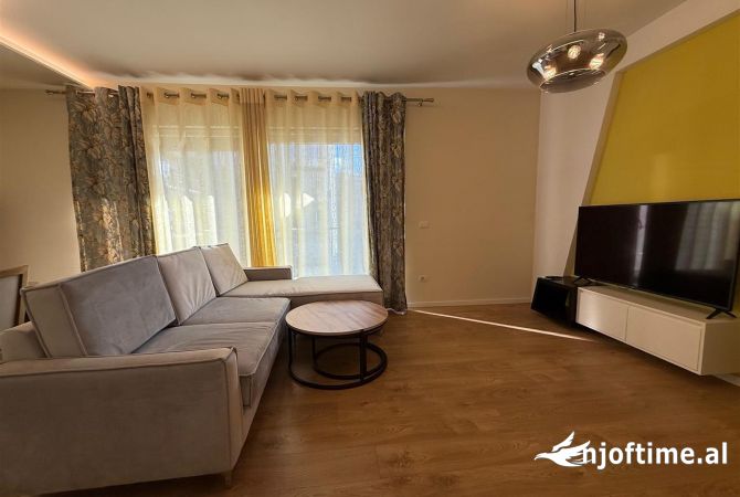 Shtepi me qera Apartament ne Tirane, 1+1, Mobilimi E mobiluar, Pagesa 800  Euro.