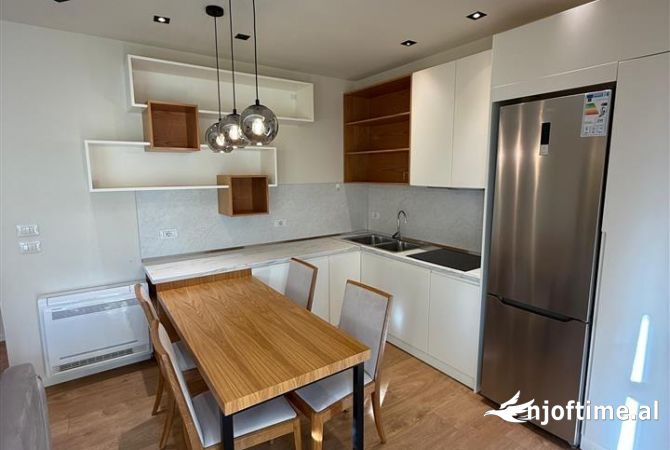 Shtepi me qera Apartament ne Tirane, 1+1, Mobilimi E mobiluar, Pagesa 800  Euro.